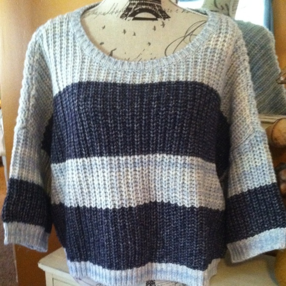 NEW VS Chunky Oversized Blue Stripe Sweater Medium